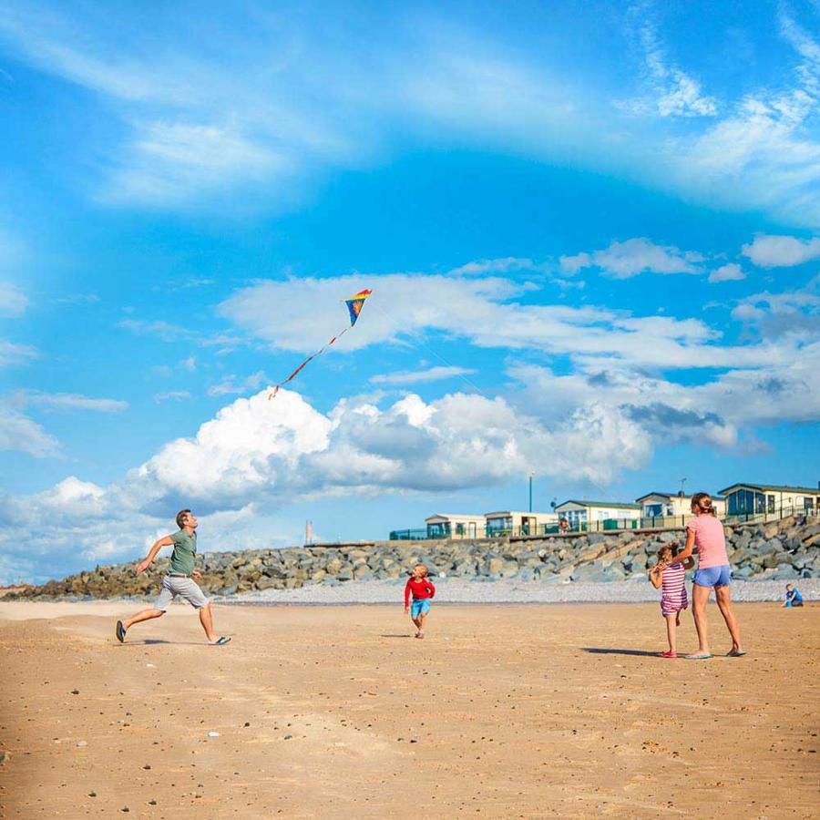 Caravan Hire Golden Sands Sea Front Kinmel Bay Ngoại thất bức ảnh